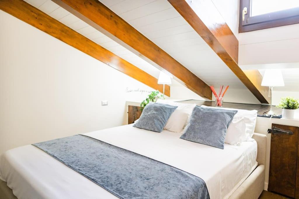 Canonica Attic Apartment Μιλάνο Εξωτερικό φωτογραφία